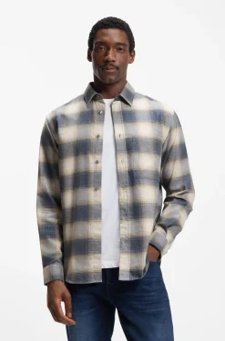 Relaxed-fit shirt in checked cotton flannel