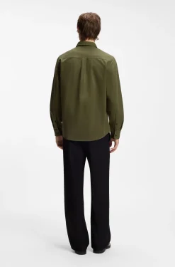 Relaxed-fit shirt in cotton twill with chest logo
