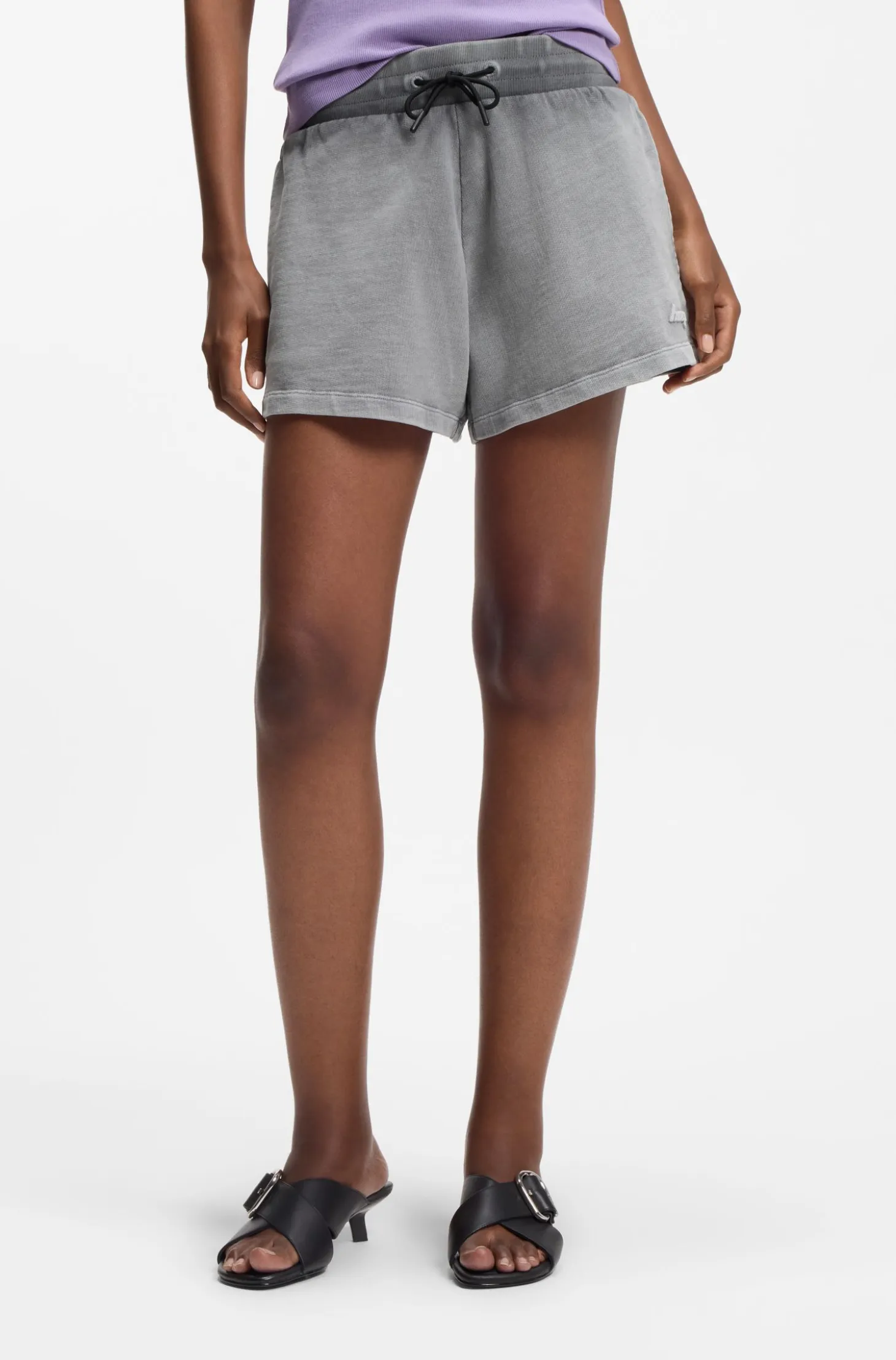 Relaxed-fit shorts in cotton terry with embossed logo