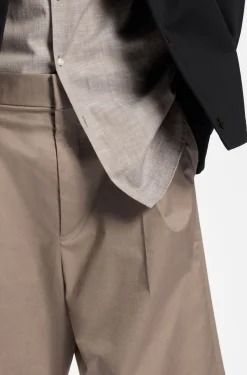 Relaxed-fit shorts in stretch-cotton twill