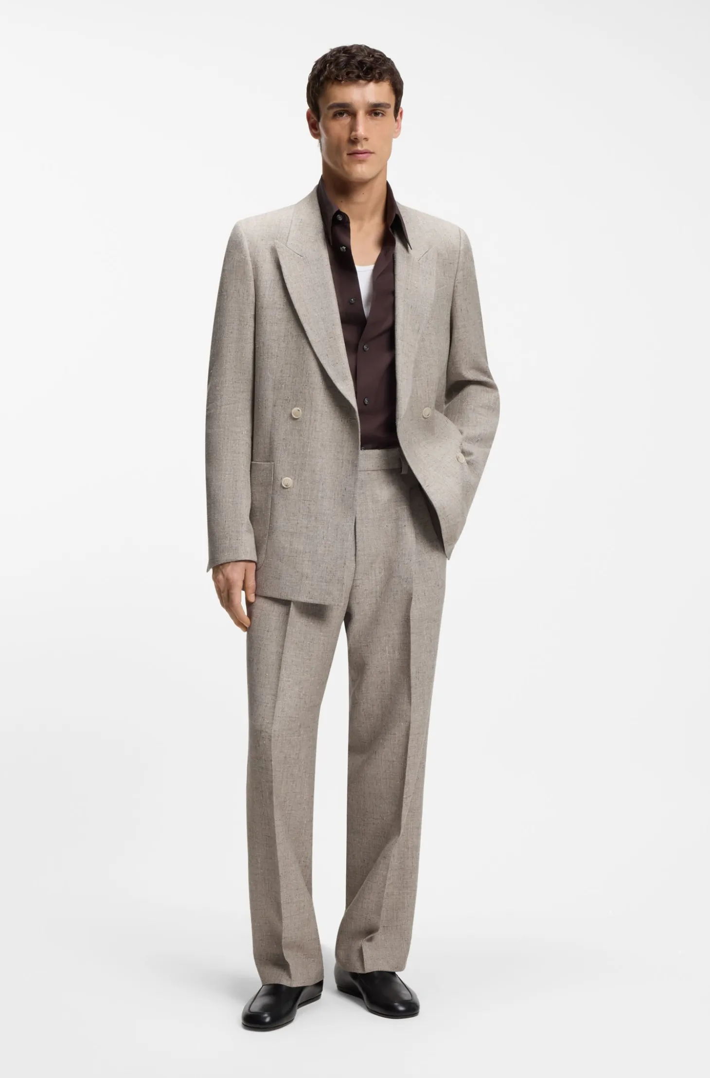 Relaxed-fit suit jacket in micro-patterned fabric