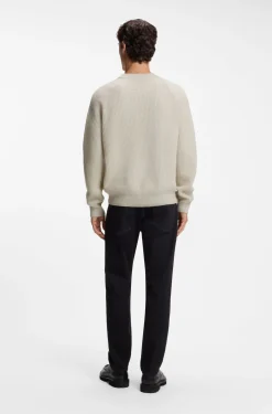 Relaxed-fit sweater with ribbed zig-zag structure