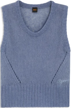 Relaxed-fit top with loose knitted structure