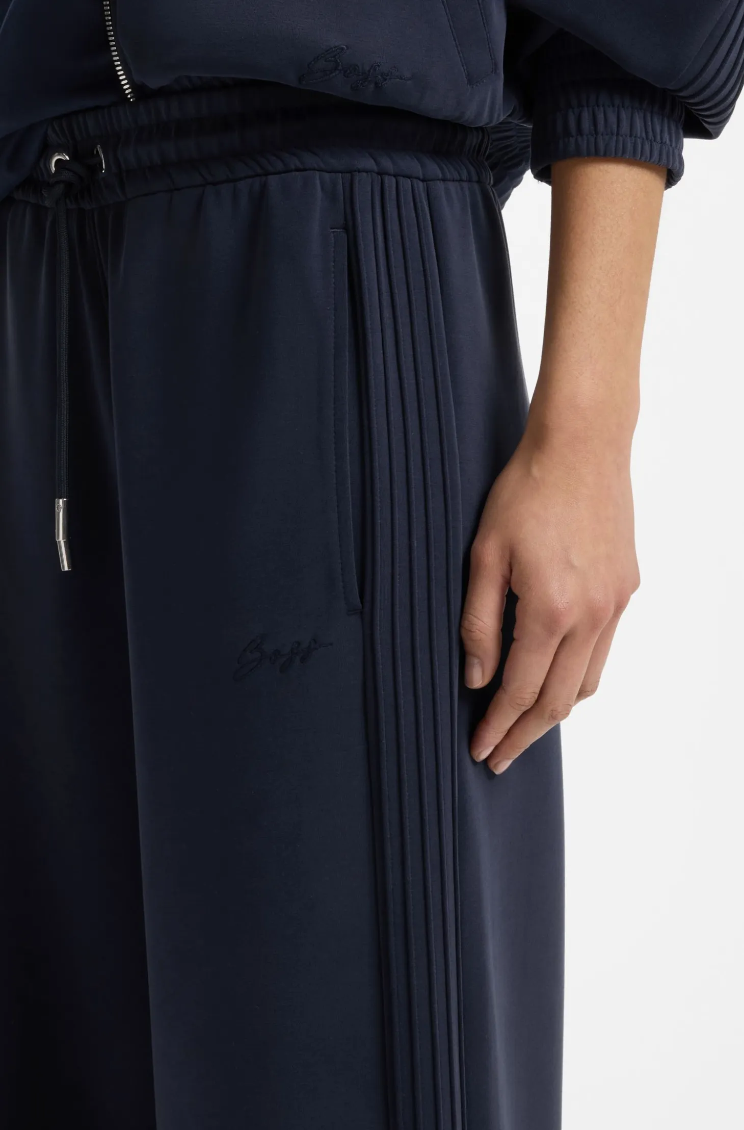 Relaxed-fit tracksuit bottoms with piping details