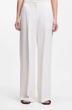 Relaxed-fit trousers in a linen blend