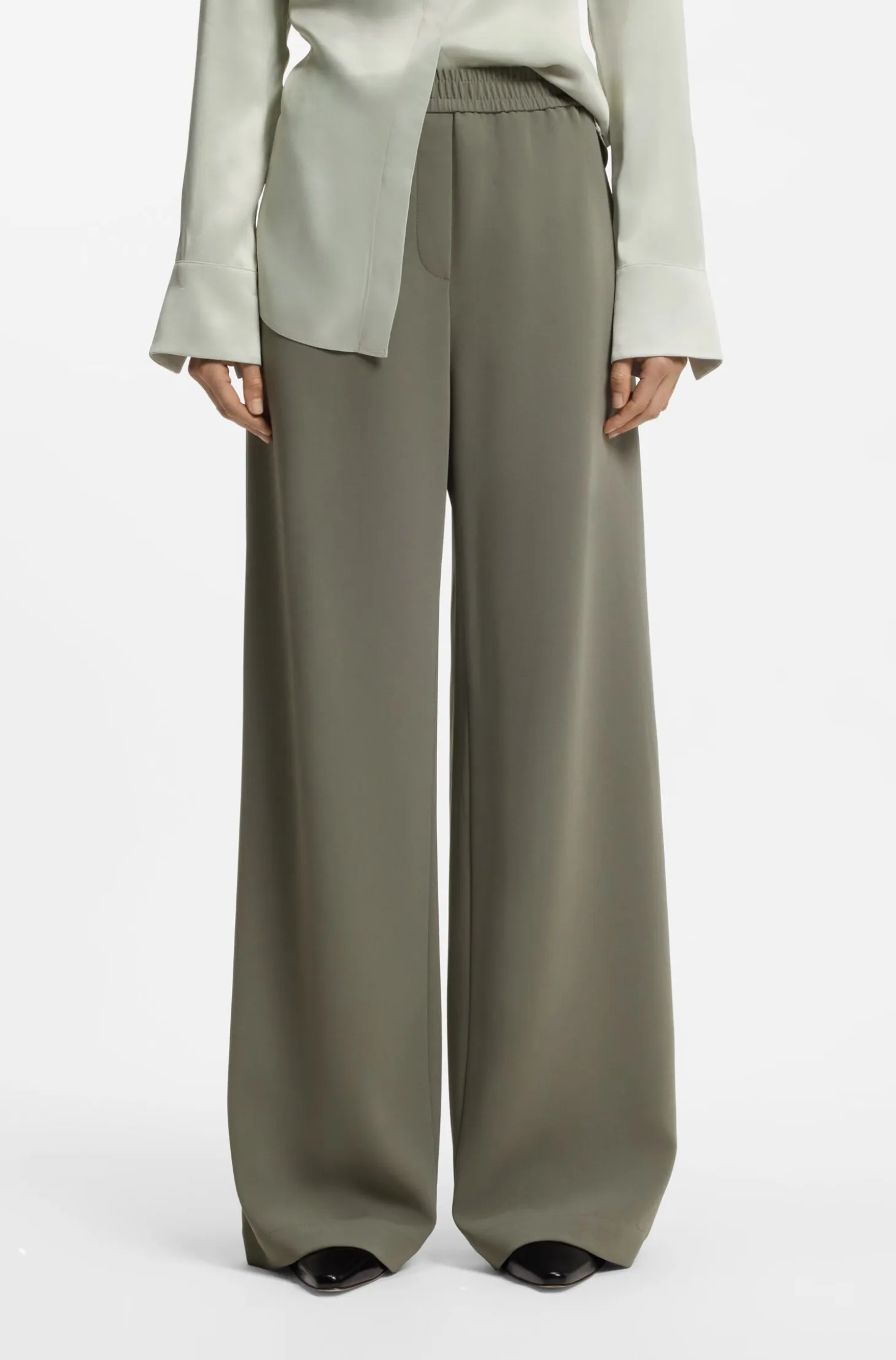 Relaxed-fit trousers in anti-static Japanese crepe