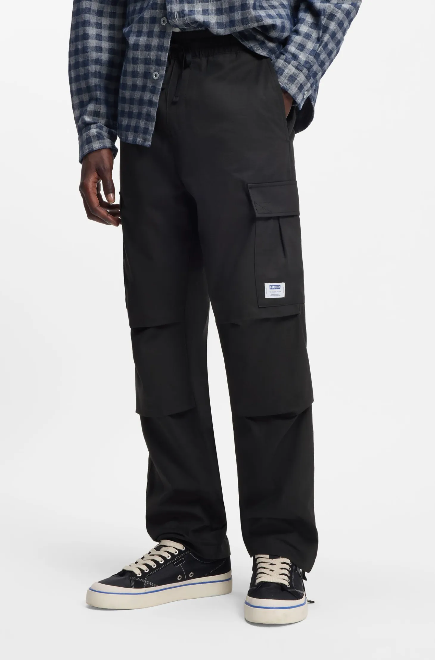 Relaxed-fit trousers in ripstop fabric