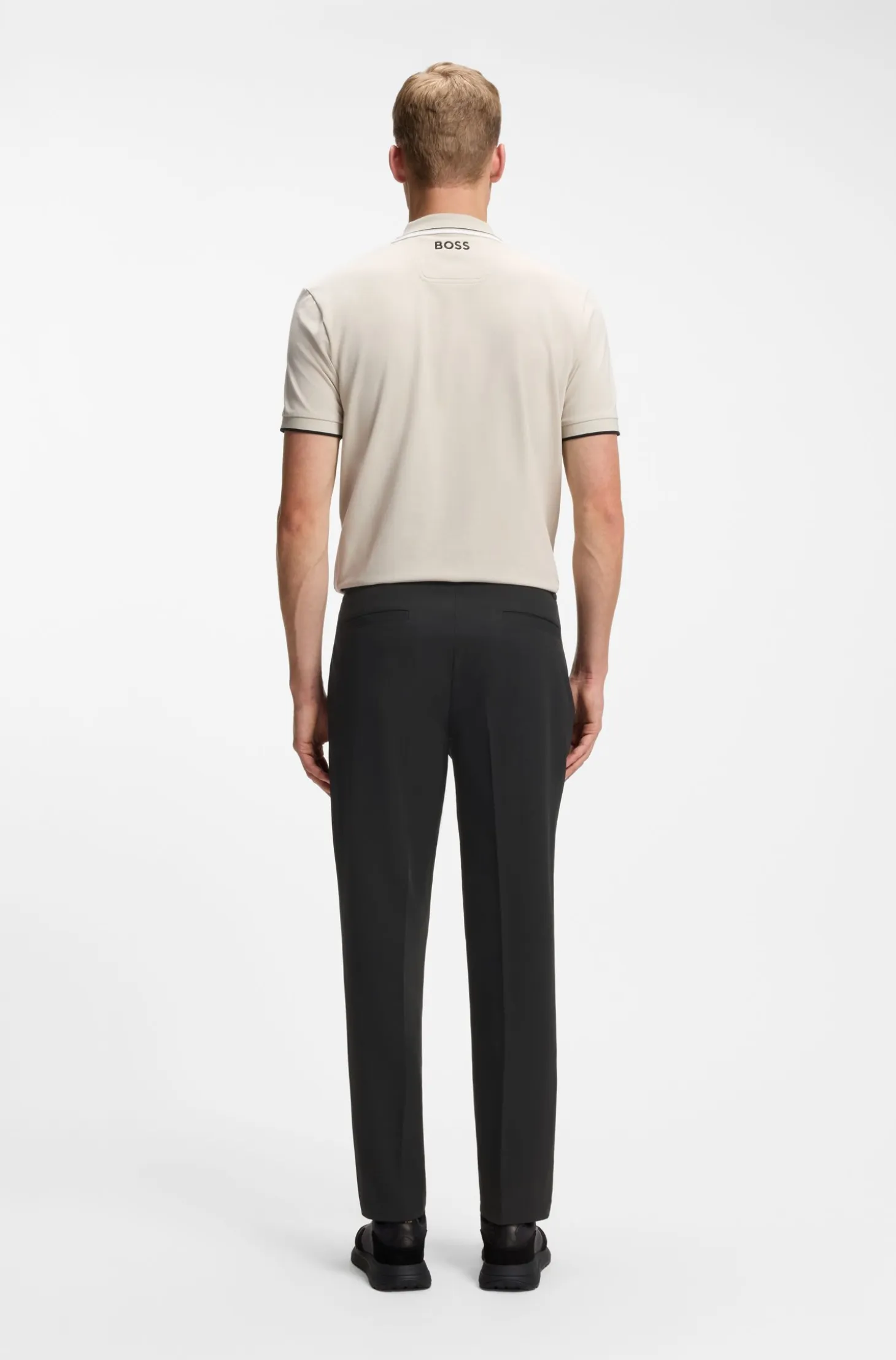 Relaxed-fit trousers with front pleats