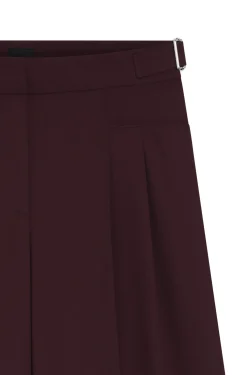 Relaxed-fit trousers with wide leg