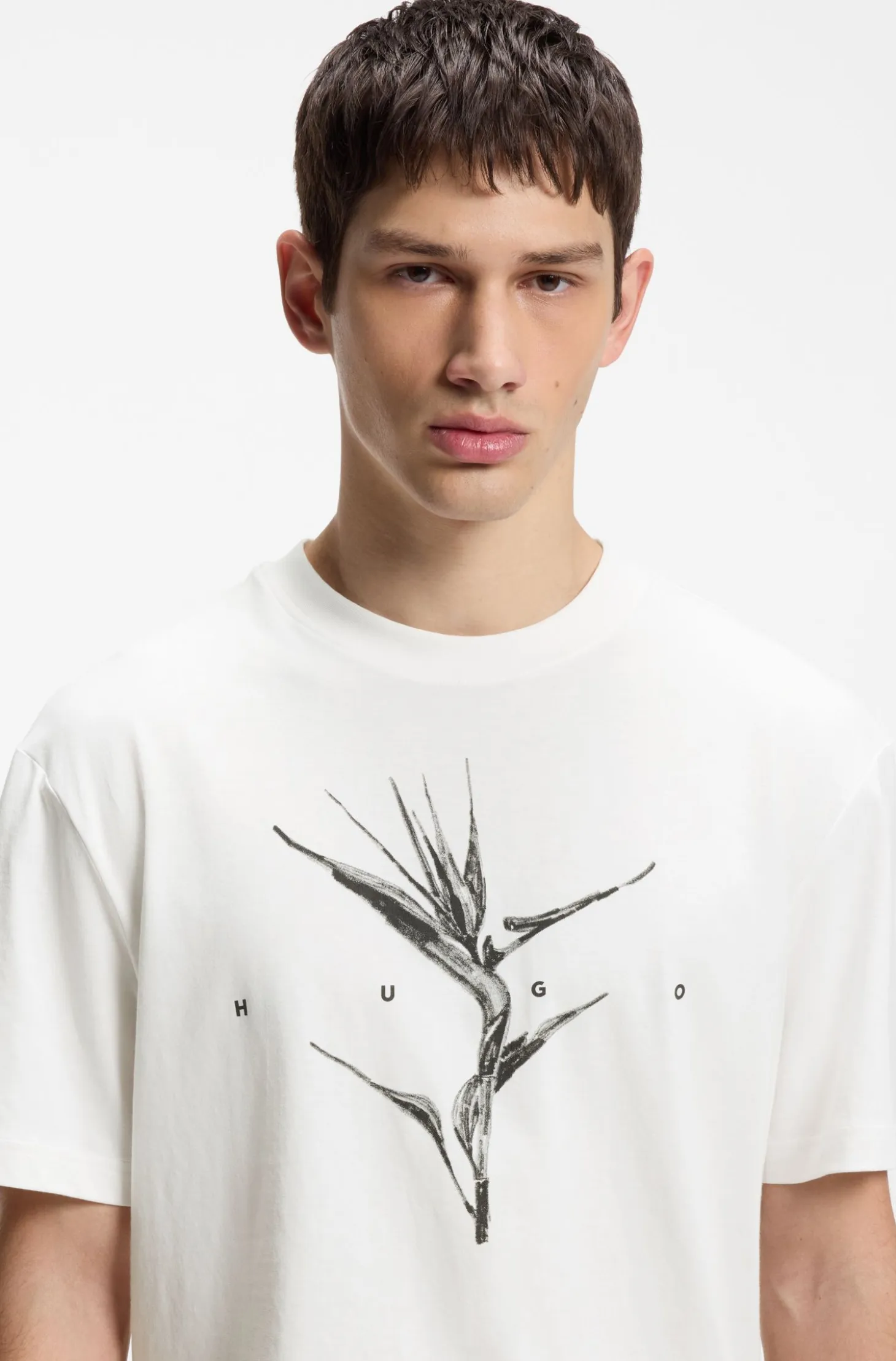 Relaxed-fit T-shirt in cotton with artwork and logo