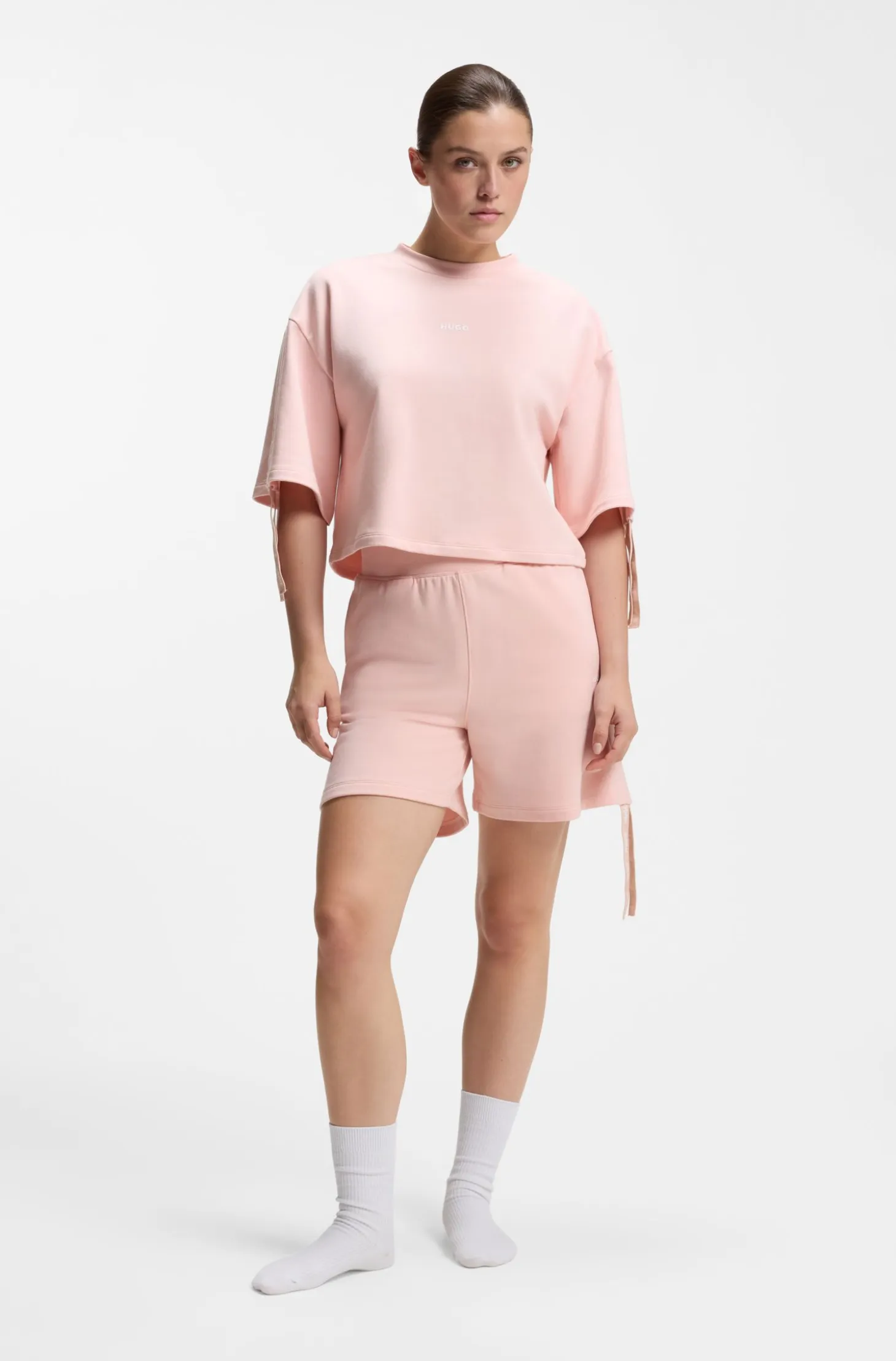 Relaxed-fit T-shirt with gathered sleeves