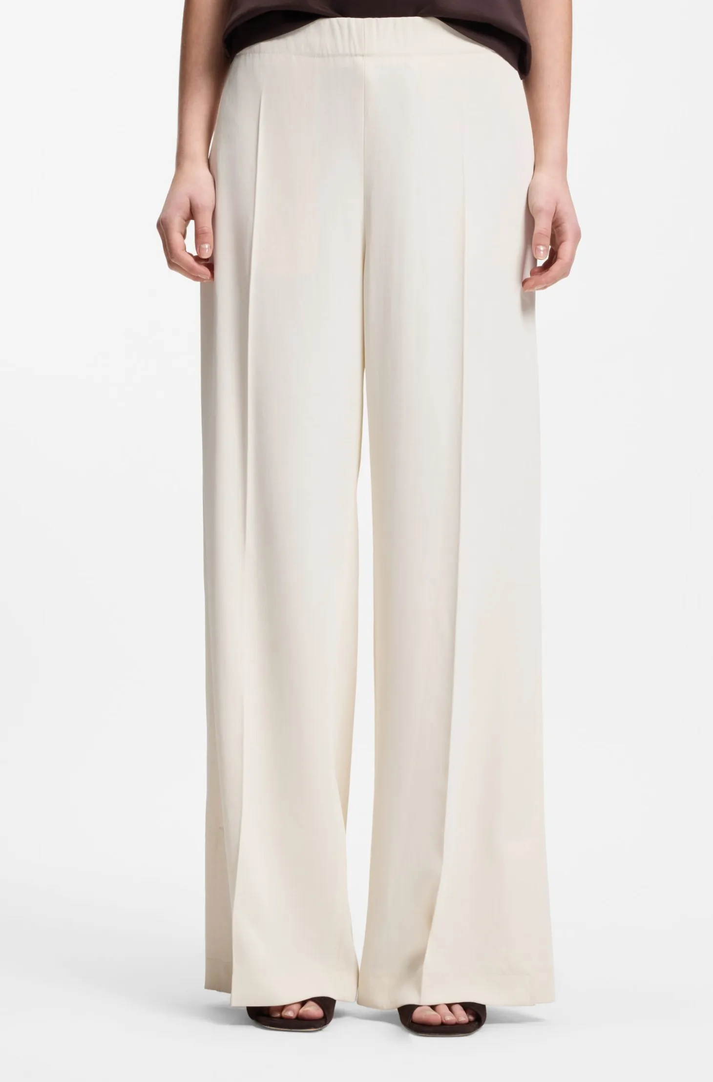 Relaxed-fit wide-leg trousers in lightweight twill