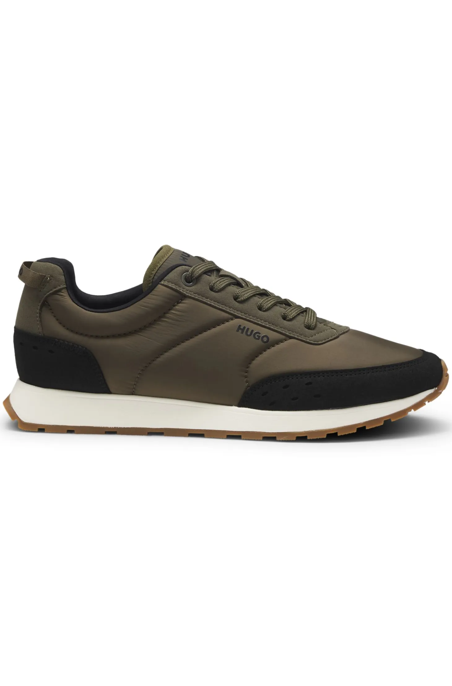 Retro-inspired trainers with faux suede