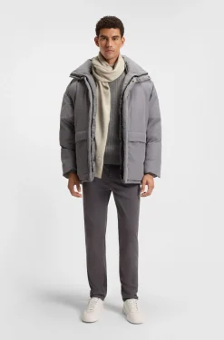 Ribbed-hem plain-knit scarf with woven logo badge