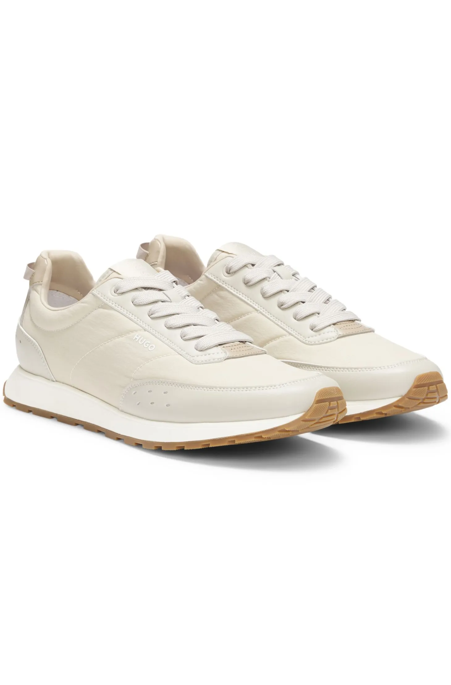 Running-inspired trainers with zigzag detailing
