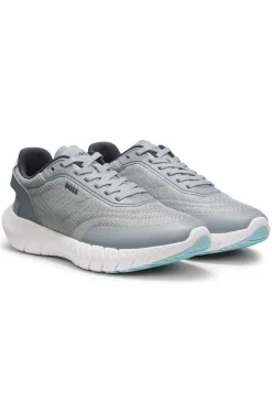 Running trainers with leather trims