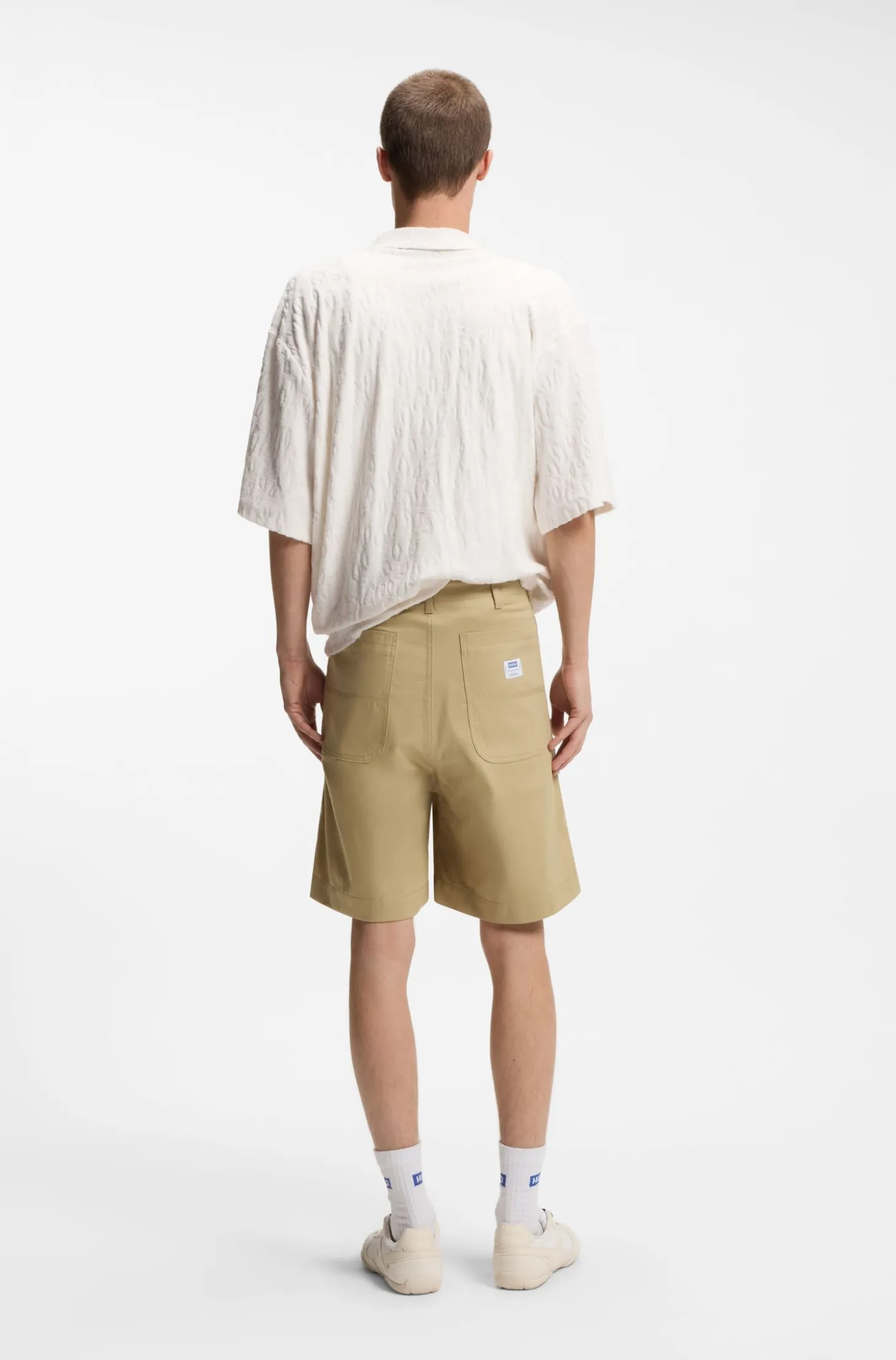 Shorts in mercerised cotton canvas