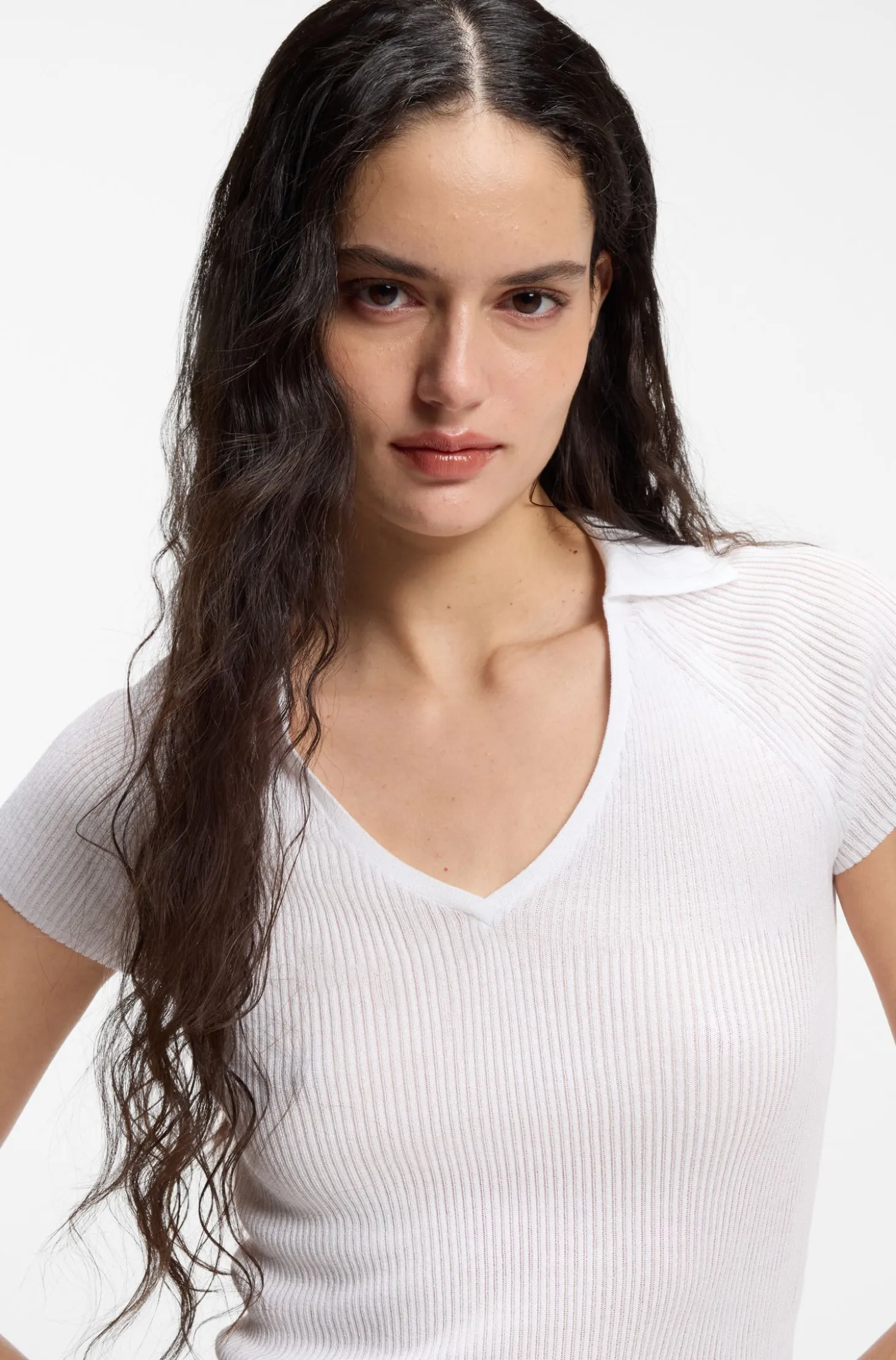 Short-sleeved sweater in stretch fabric with polo collar