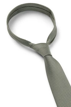 Silk-blend tie with jacquard pattern