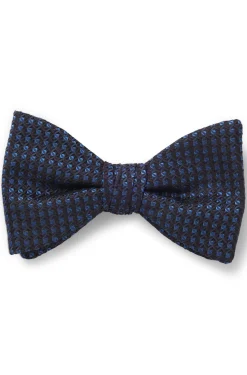 Silk bow tie with jacquard pattern