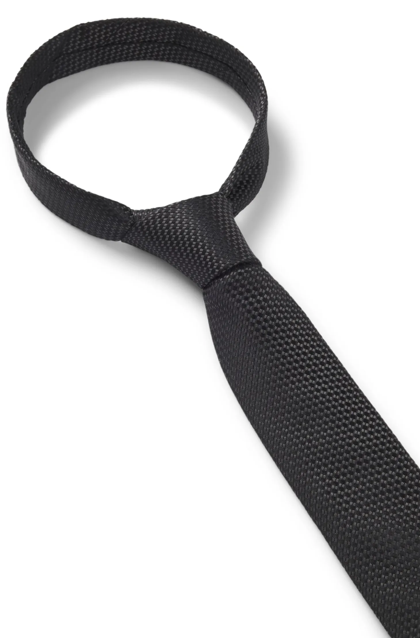 Silk tie with jacquard pattern
