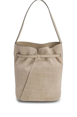 Sleek leather shoulder bag with smooth finish