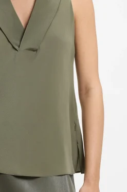 Sleeveless blouse in sandwashed silk with V neckline