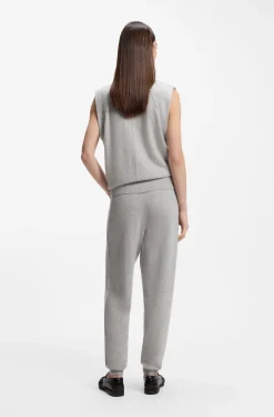 Sleeveless knitted top in cashmere with shoulder patches