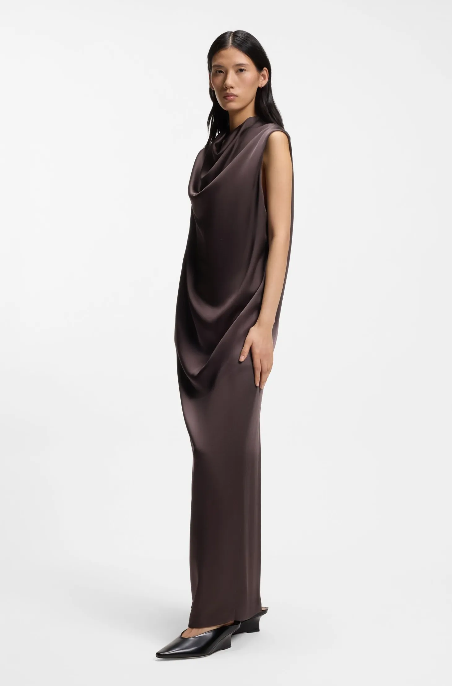 Sleeveless maxi dress in sable satin