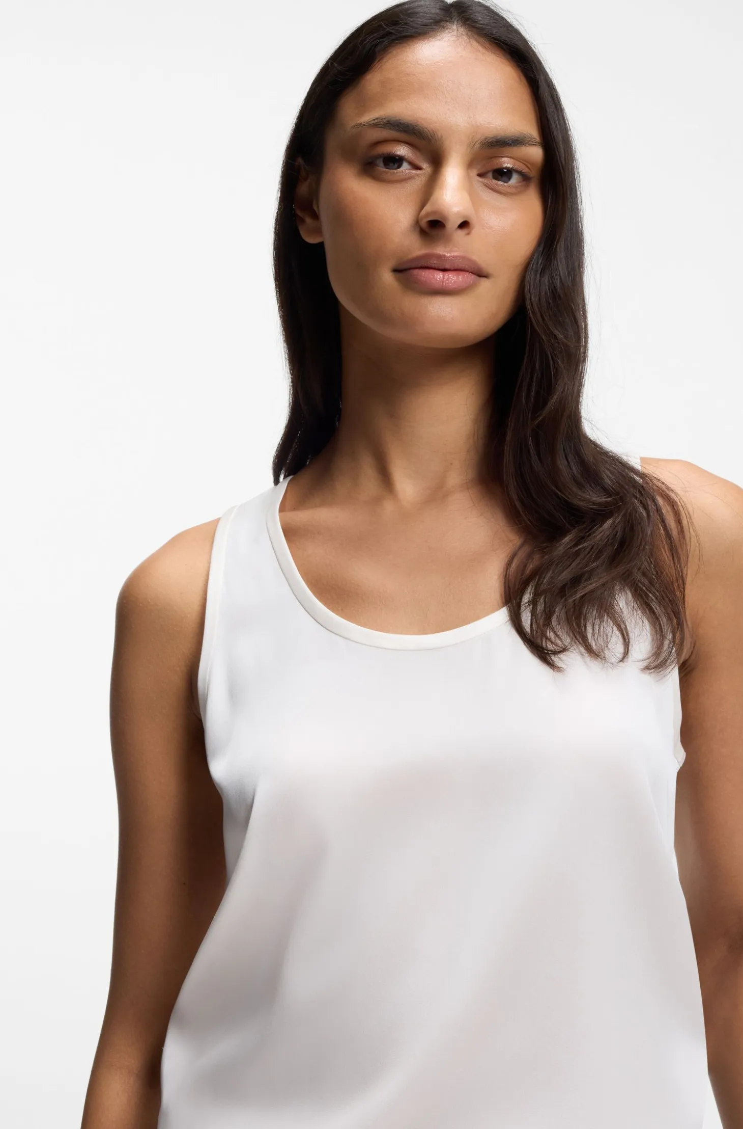 Sleeveless top in stretch silk