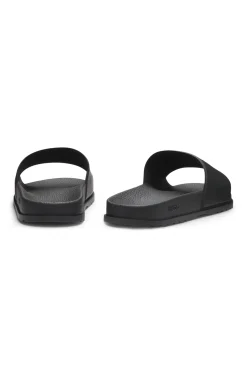 Slides with logo-detail uppers