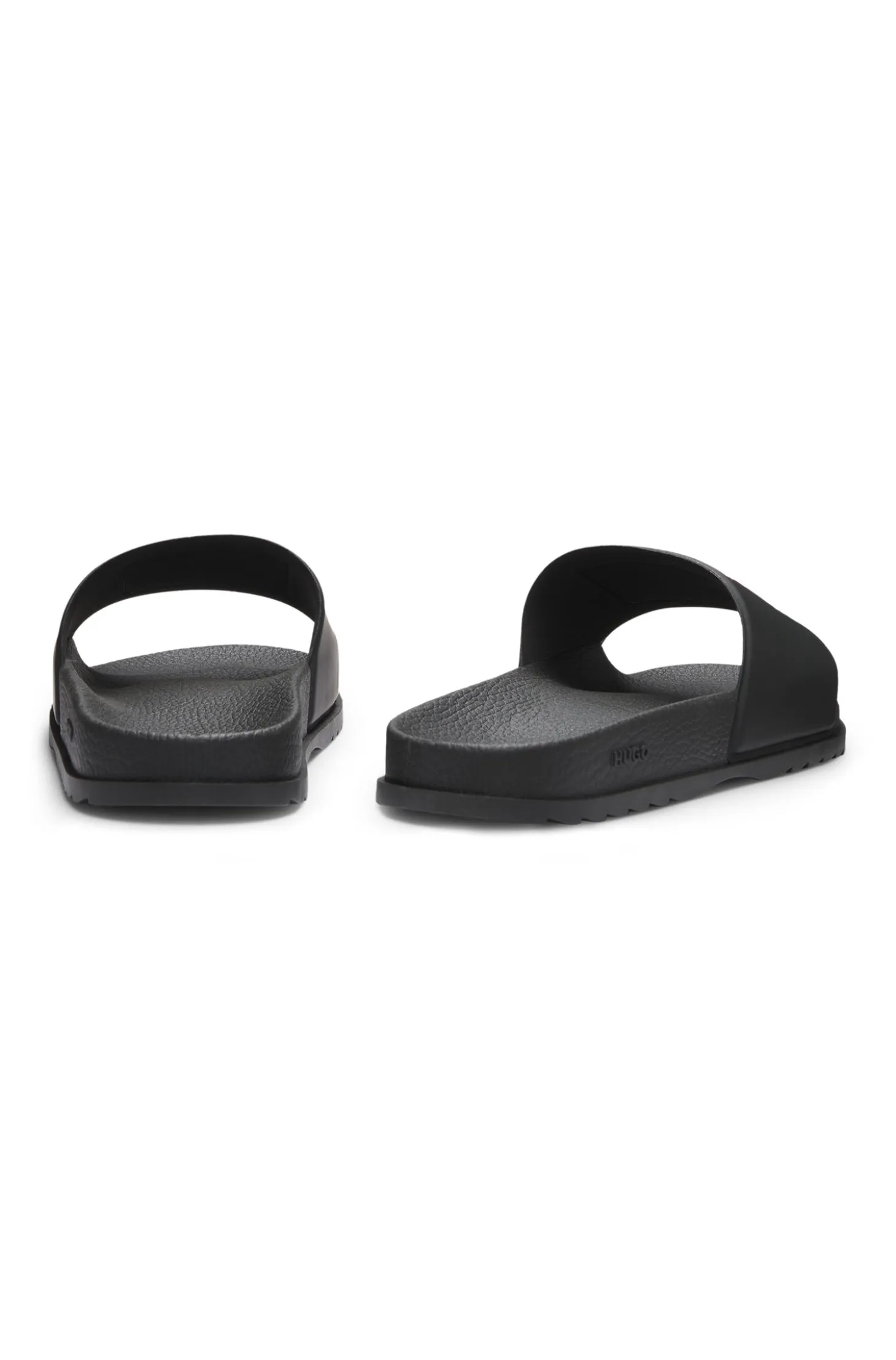 Slides with logo-detail uppers