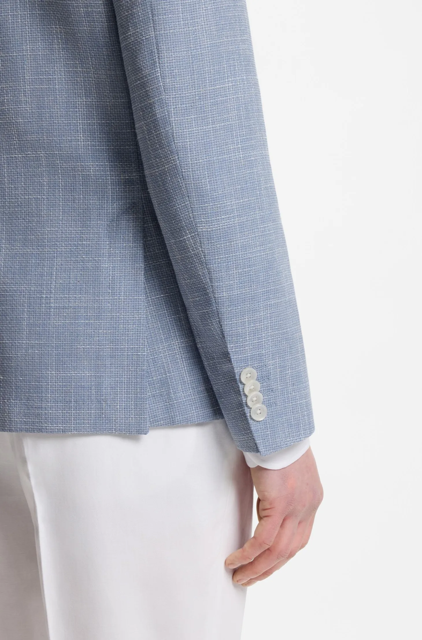 Slim-fit blazer in micro-patterned fabric
