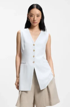 Slim-fit blazer with sleeveless styling