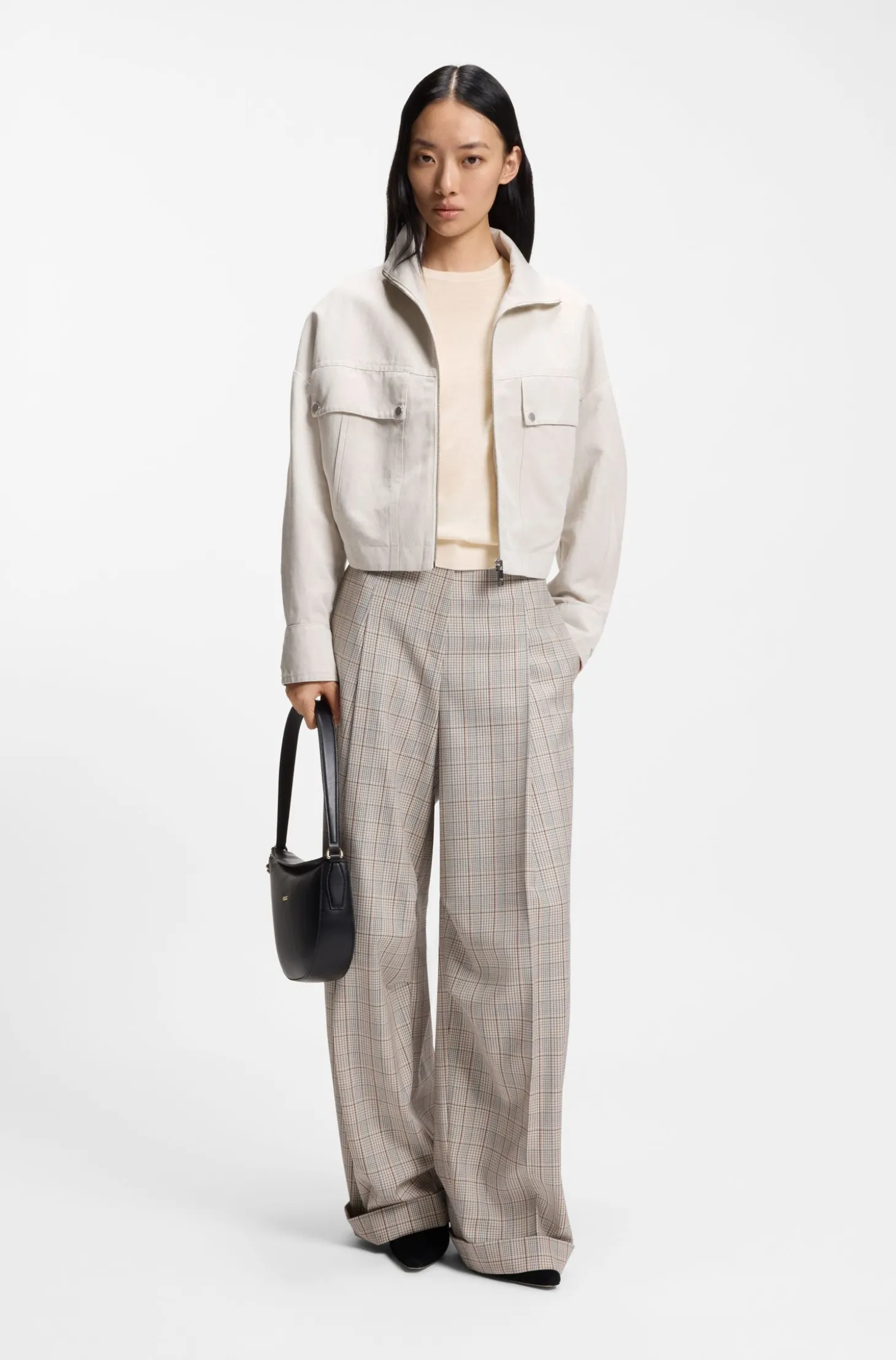 Slim-fit crew-neck sweater in merino wool