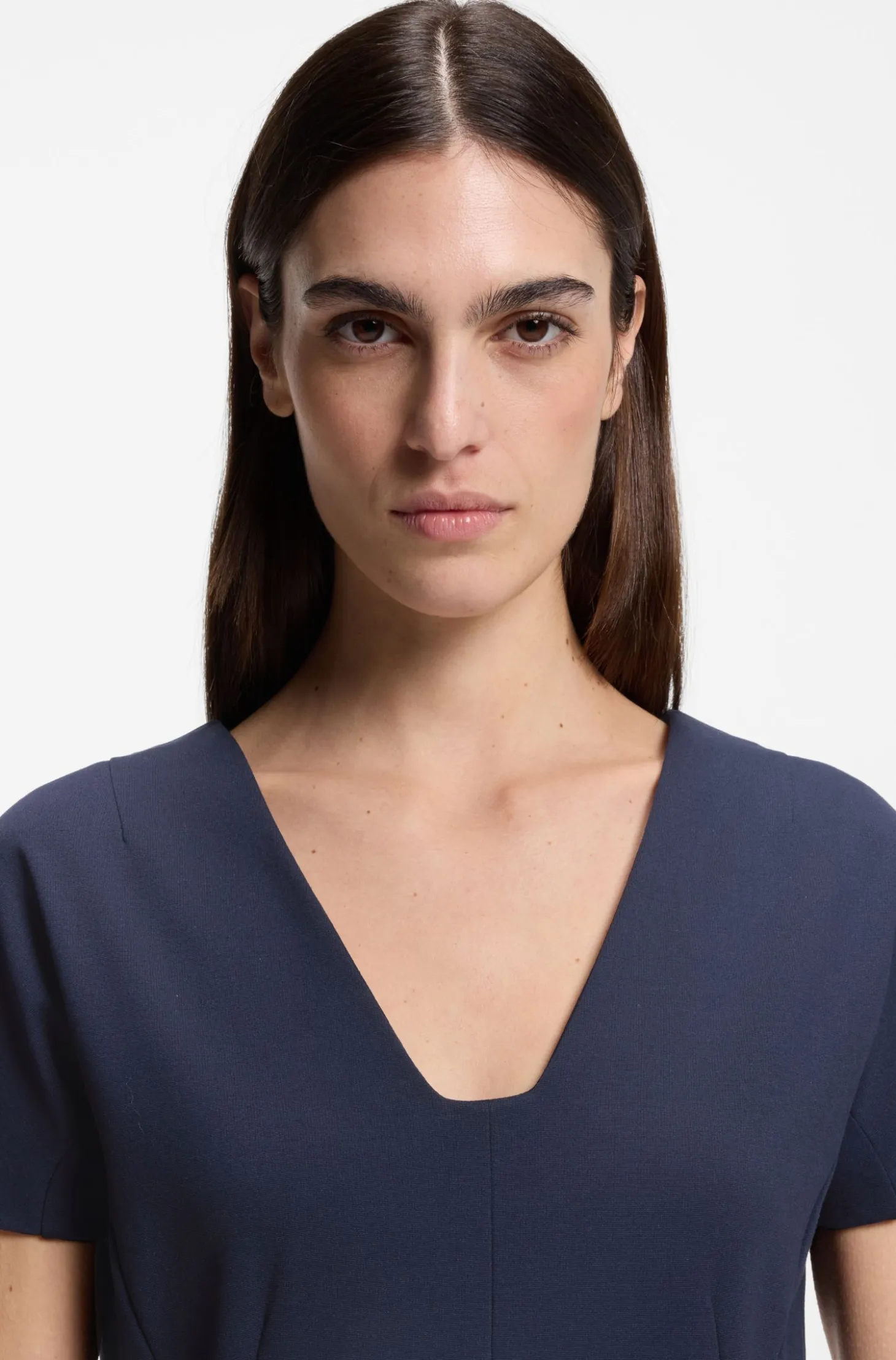 Slim-fit dress with piped waist