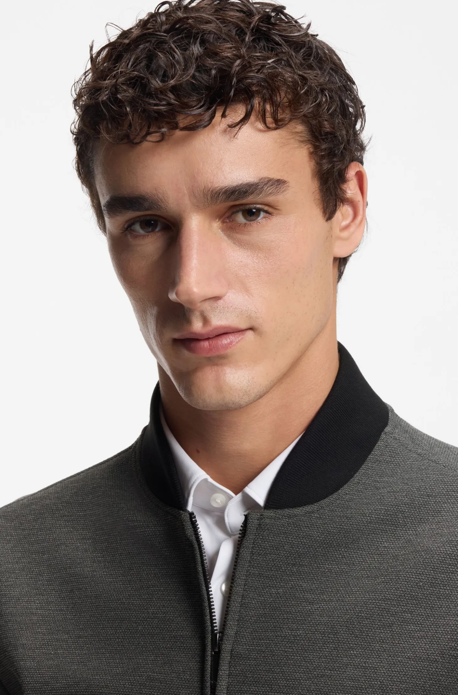 Slim-fit jacket in wrinkle-resistant fabric