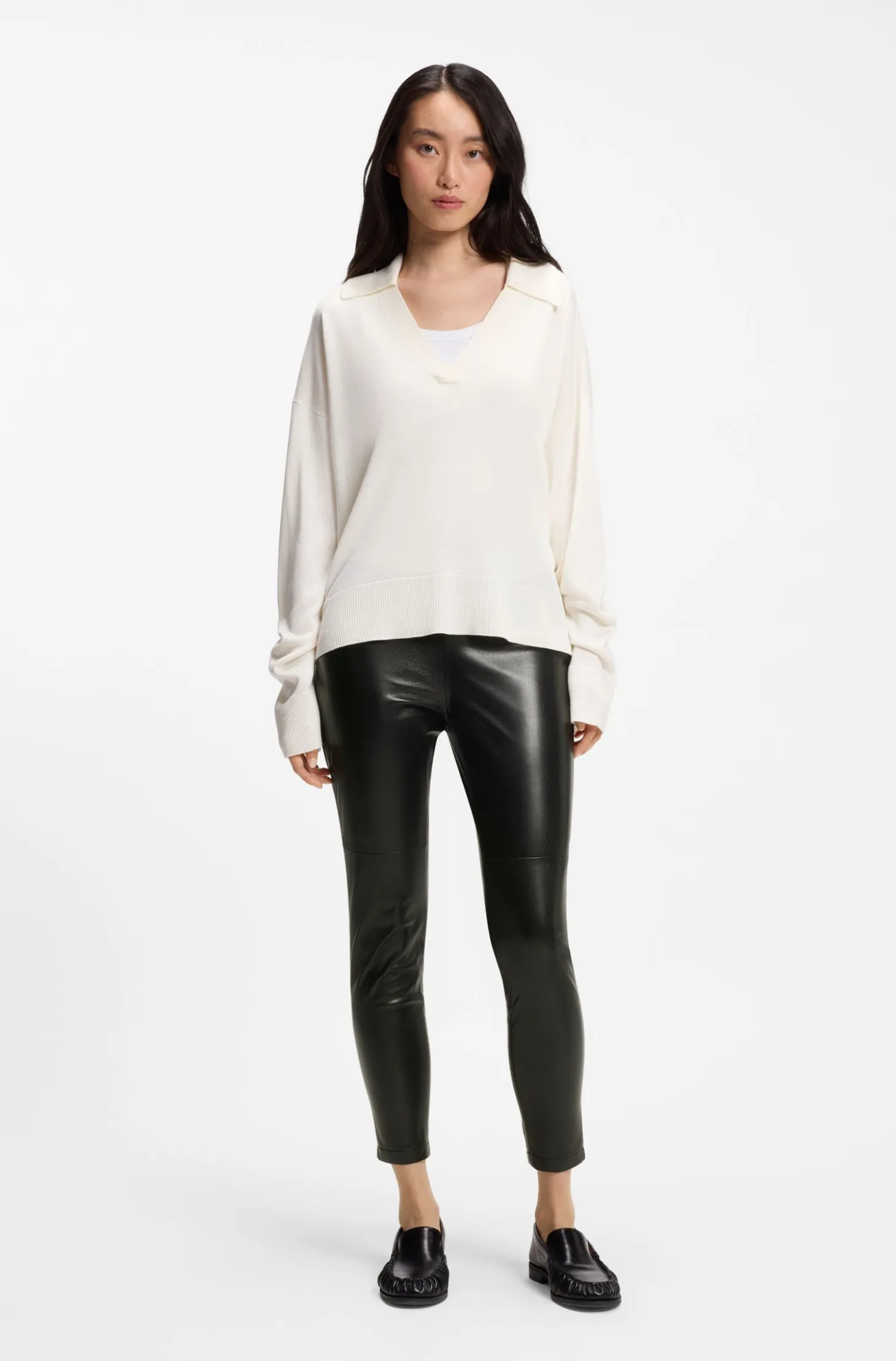 Slim-fit leggings in faux leather