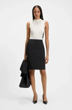 Slim-fit pencil skirt in Italian-made virgin wool
