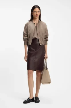 Slim-fit pencil skirt in smooth leather