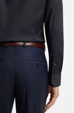 Slim-fit shirt in cotton-blend stretch poplin