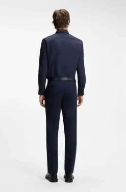 Slim-fit shirt in cotton with spread collar