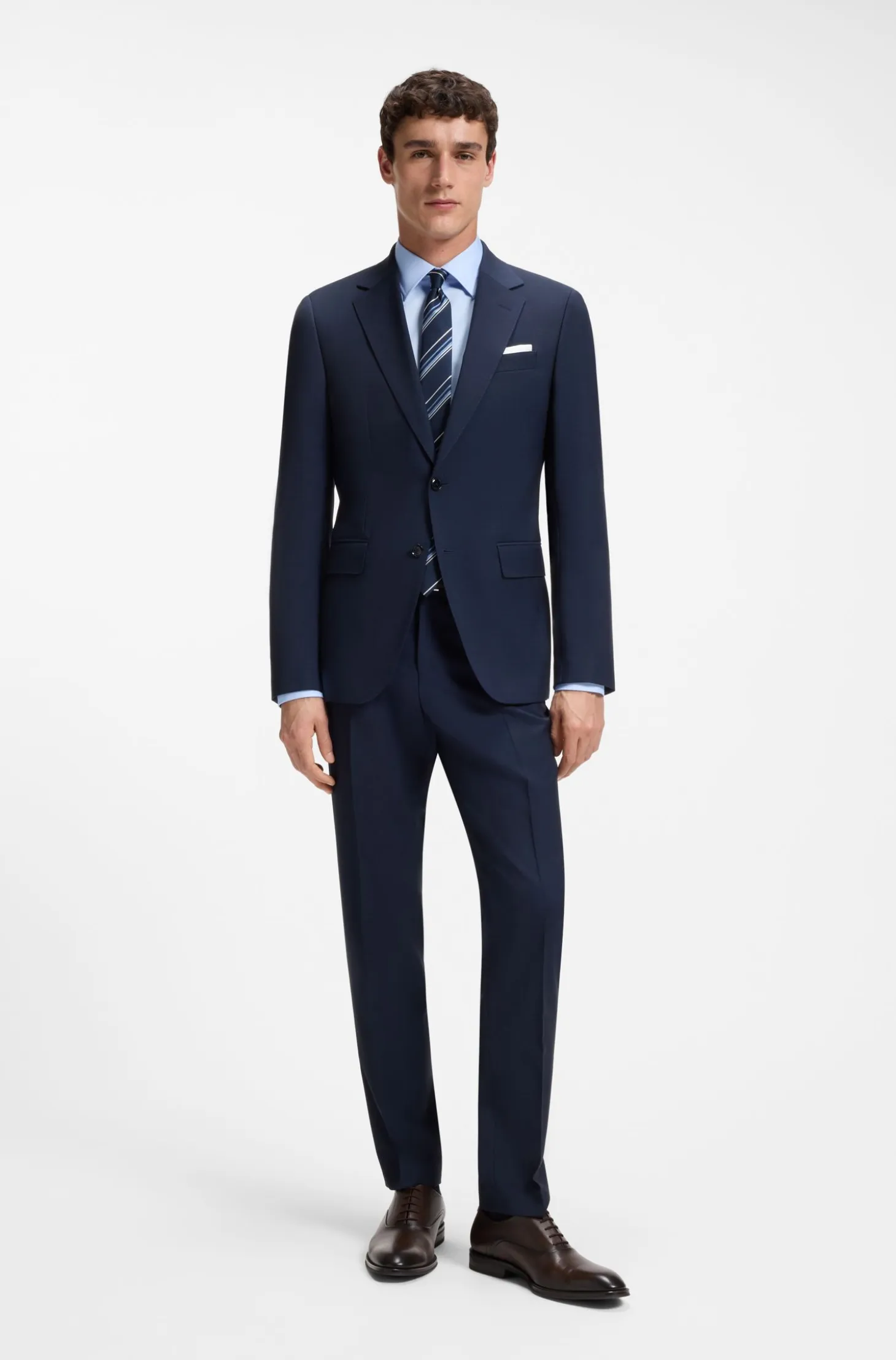 Slim-fit shirt in easy-iron cotton poplin