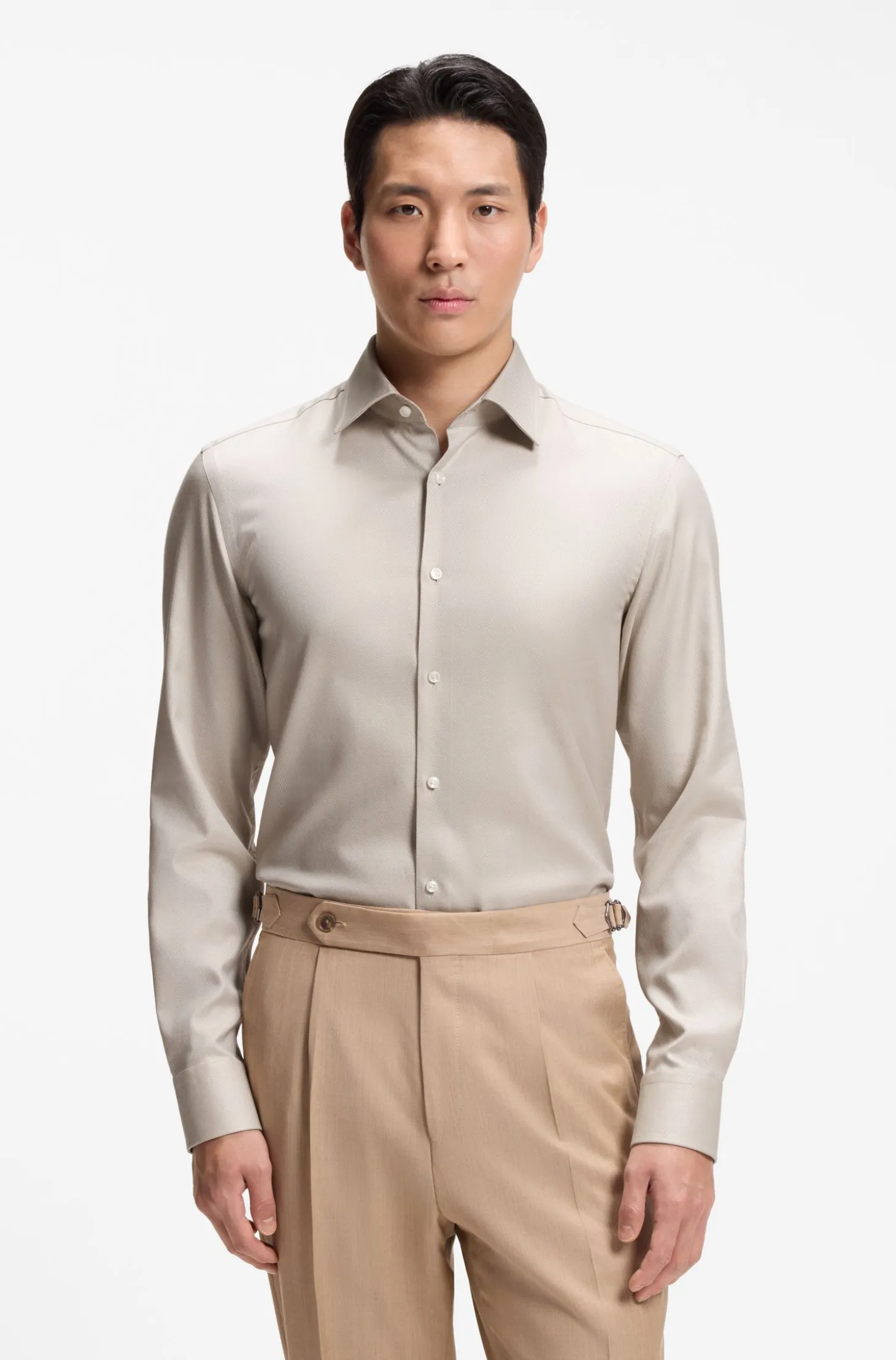 Slim-fit shirt in easy-iron cotton twill
