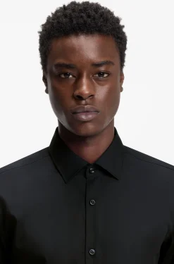 Slim-fit shirt in easy-iron cotton poplin