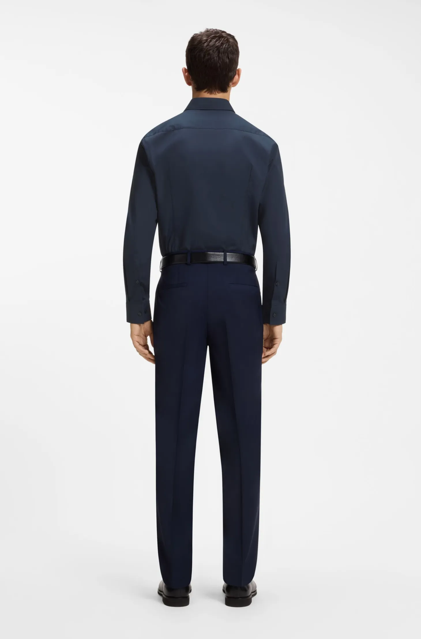 Slim-fit shirt in easy-iron cotton poplin
