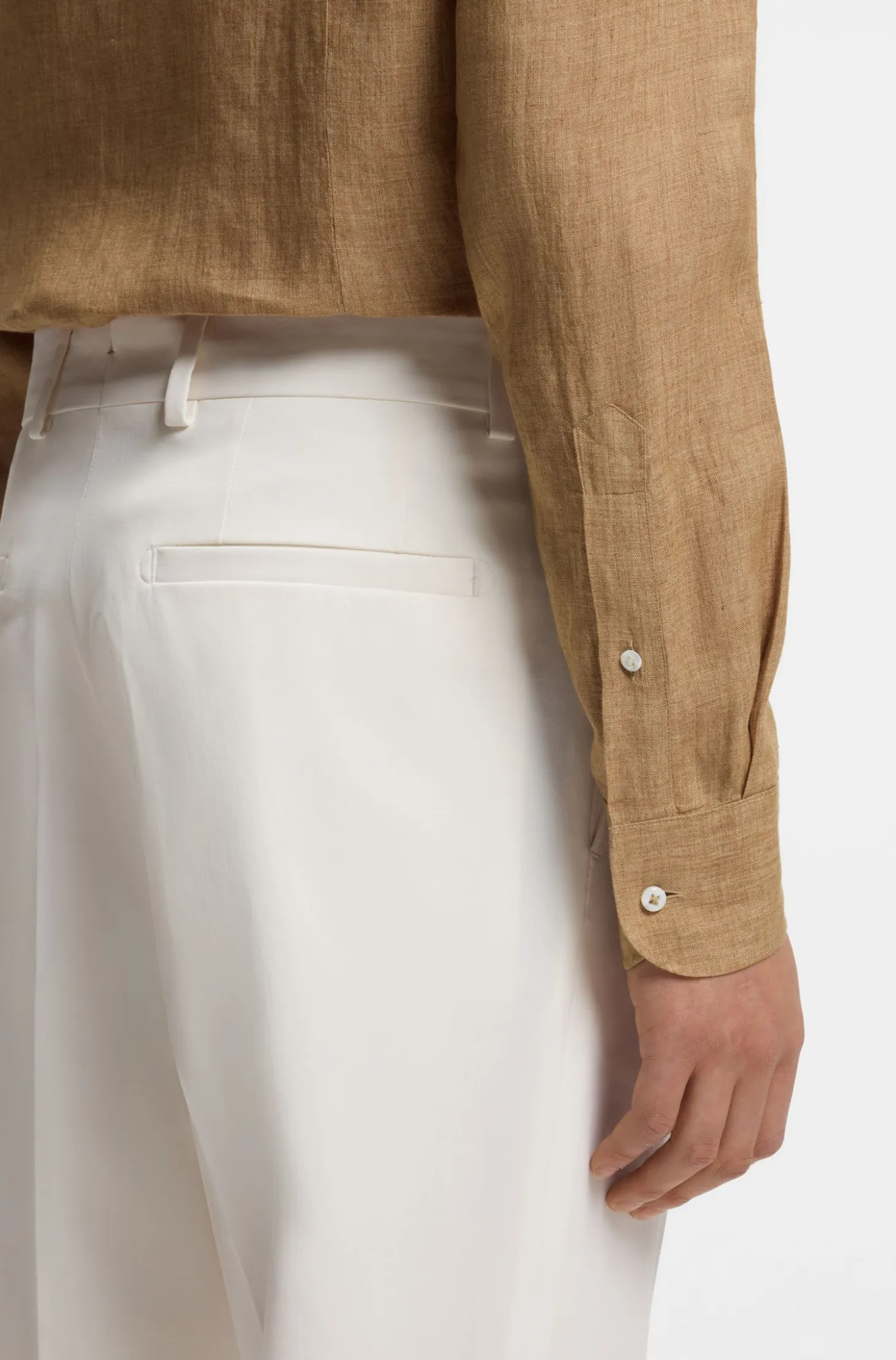 Slim-fit shirt in Italian-made linen