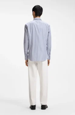 Slim-fit shirt in Oxford cotton with barrel cuffs