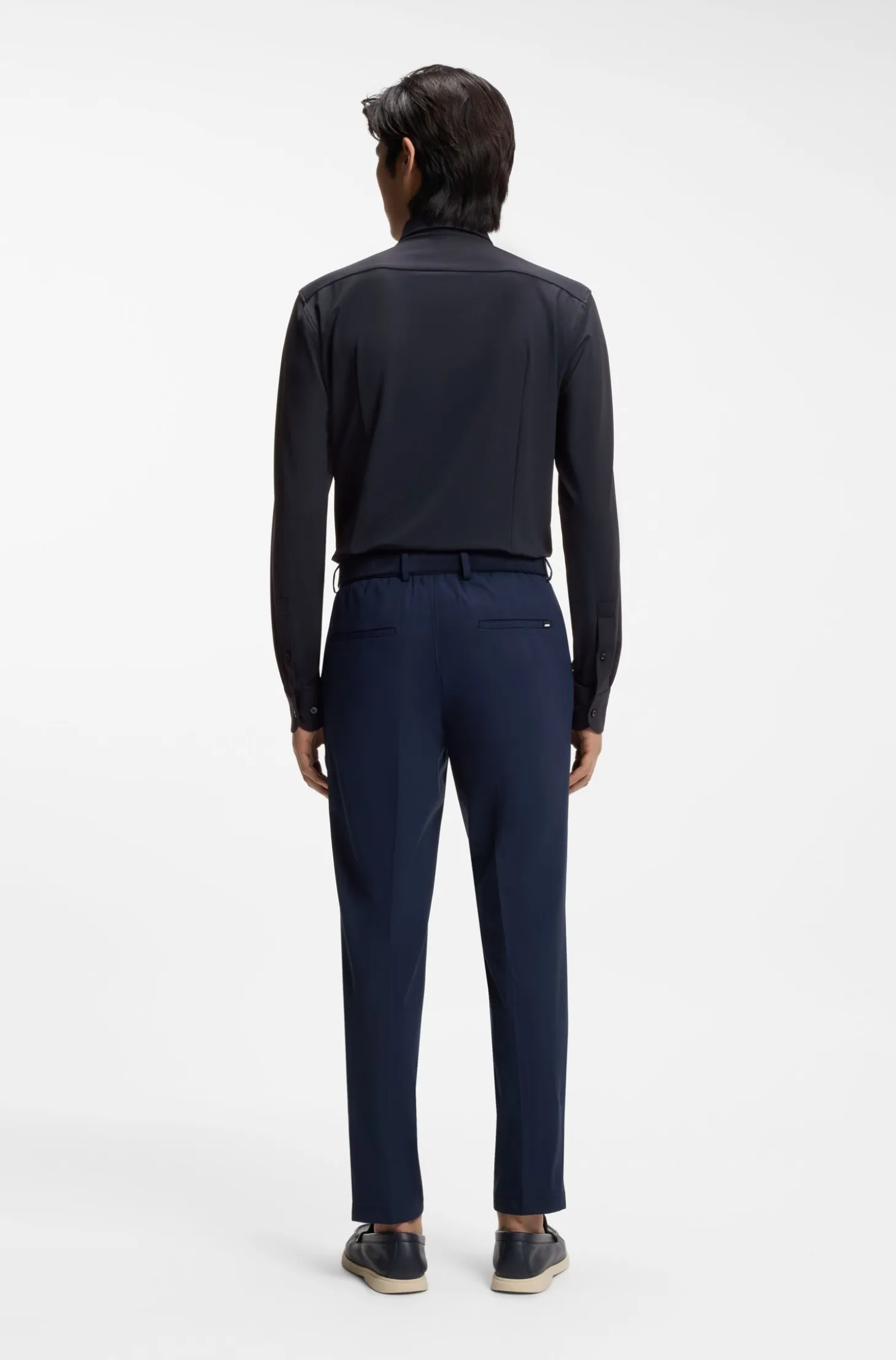 Slim-fit shirt in performance-stretch structured jersey