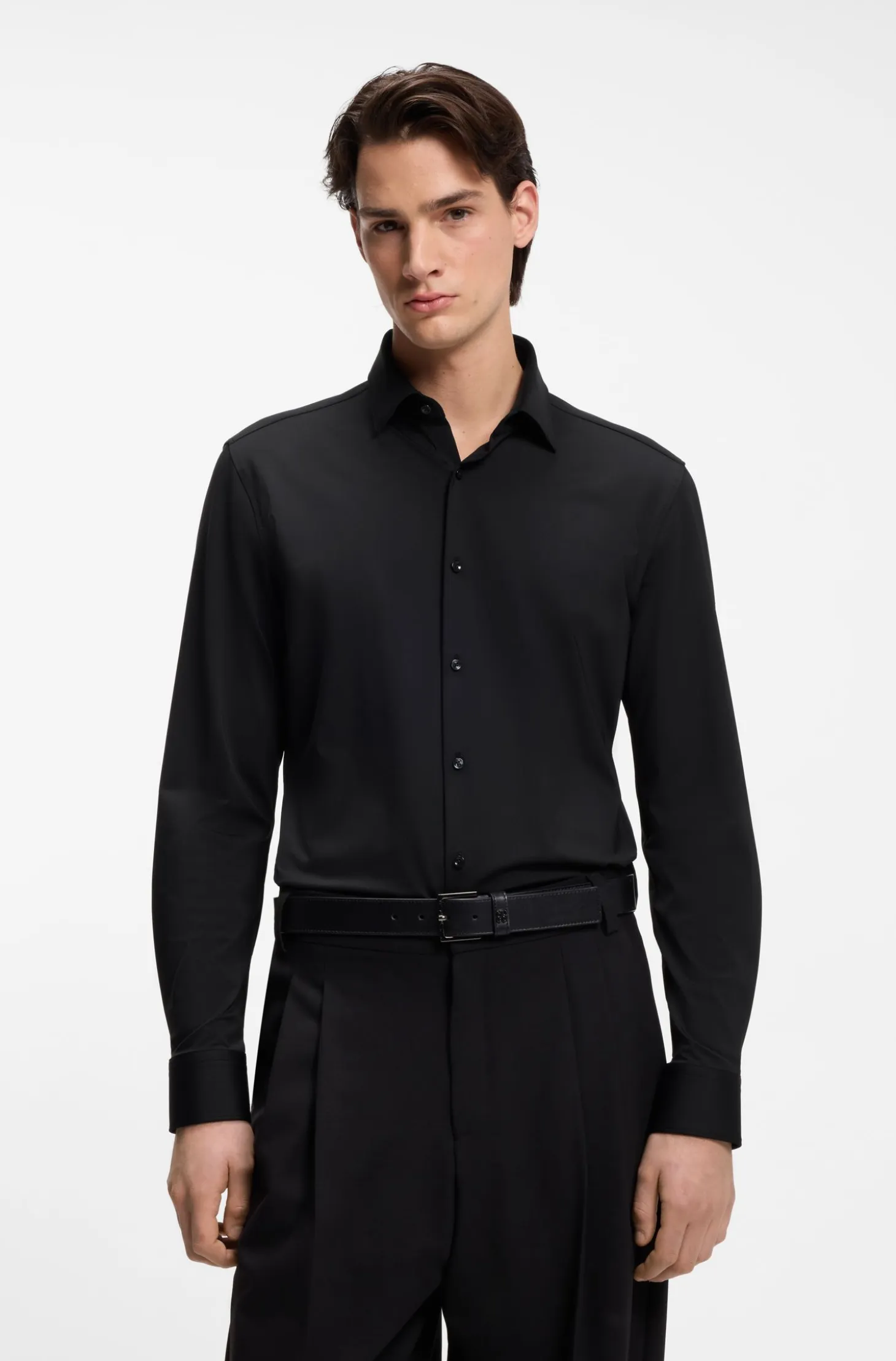 Slim-fit shirt in performance-stretch jersey